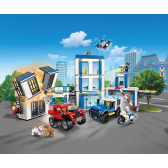 743 piese constructor Stație de Poliție Lego 109883 4