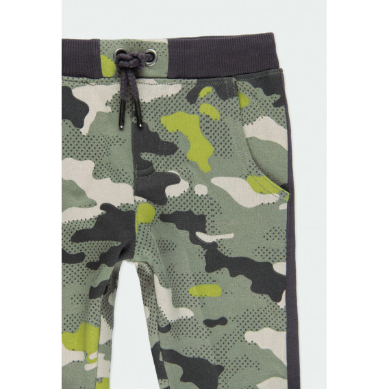 Pantaloni din bumbac cu imprimeu de camuflaj pentru băieți Boboli 184063 7