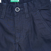 Pantaloni scurți din bumbac, în albastru Benetton 221463 2