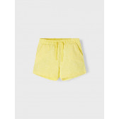 Pantaloni scurți din bumbac organic cu imprimeu figural, galben Name it 247531 