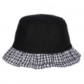 Pălărie de bumbac cu accente în carouri pentru un bebeluș, neagră Chicco 254929 