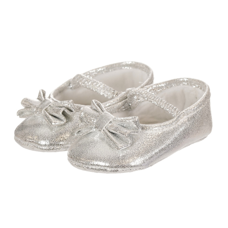 Pantofi cu panglici și detalii argintii pentru bebeluși  257916