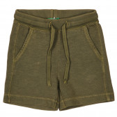 Pantaloni scurți din bumbac, în verde. Benetton 260316 