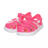 Sandale de cauciuc cu nasture tic-tac, roz Cool club 273801 