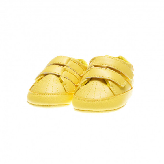 Ghete moi pentru bebeluși cu aspect adidas - Unisex, în galben Chicco 39608 