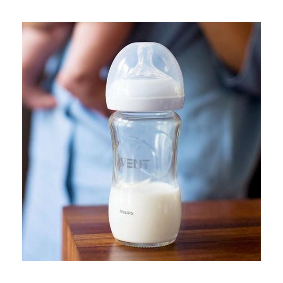 Sticlă din sticlă cu serie naturală de 240 ml cu tetină cu 2 găuri pentru bebelușii de peste 1 luni Philips AVENT 58932 4