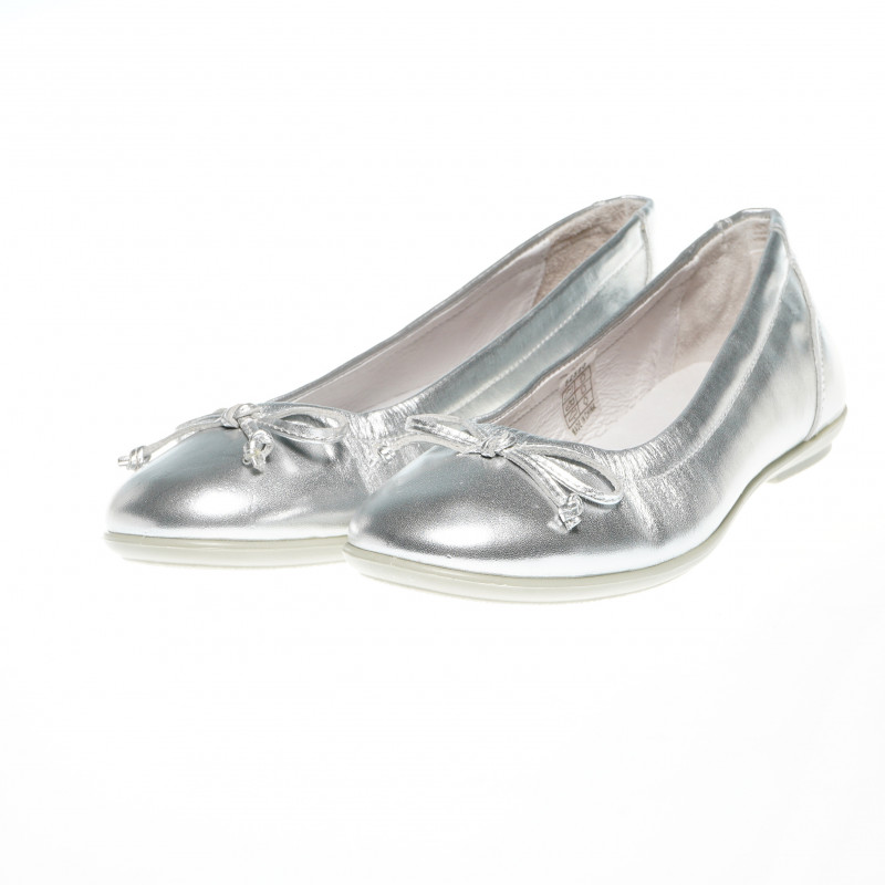 Pantofi pentru fete, argintii cu o fundiță de accent  60895