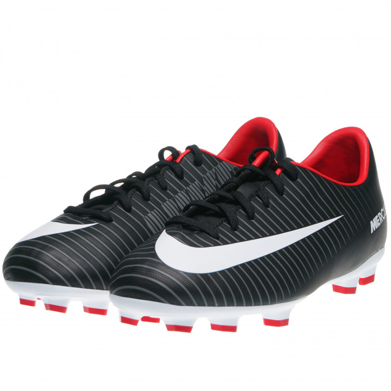 Pantofi de fotbal alb-negru cu accente roșii  63315