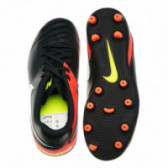 Pantofi de fotbal pentru băieți în negru cu accente portocalii NIKE 63479 3