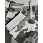Pantaloni unisex din bumbac de culoare gri, cu imprimeu camuflaj Name it 72810 4