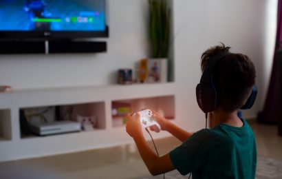 Jocuri electronice, tabletă / TV și ecran